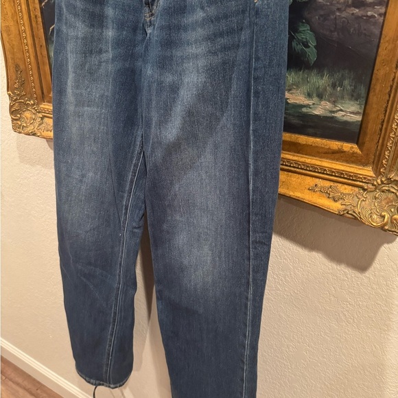 Old Navy NEW High Rise Wide Leg Jeans Darker Wash Size 2 - Picture 3 of 5